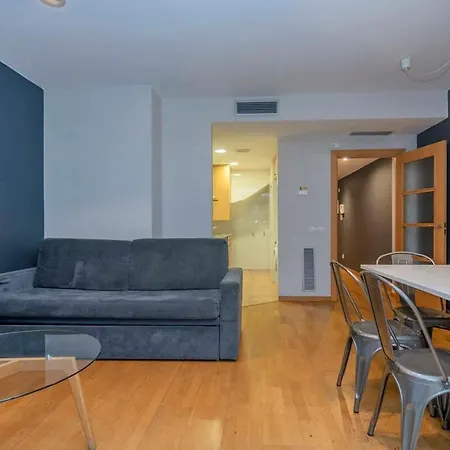 2 Bedroom Duplex Apartment With Balcony 4-3 Barcelona Exterior photo