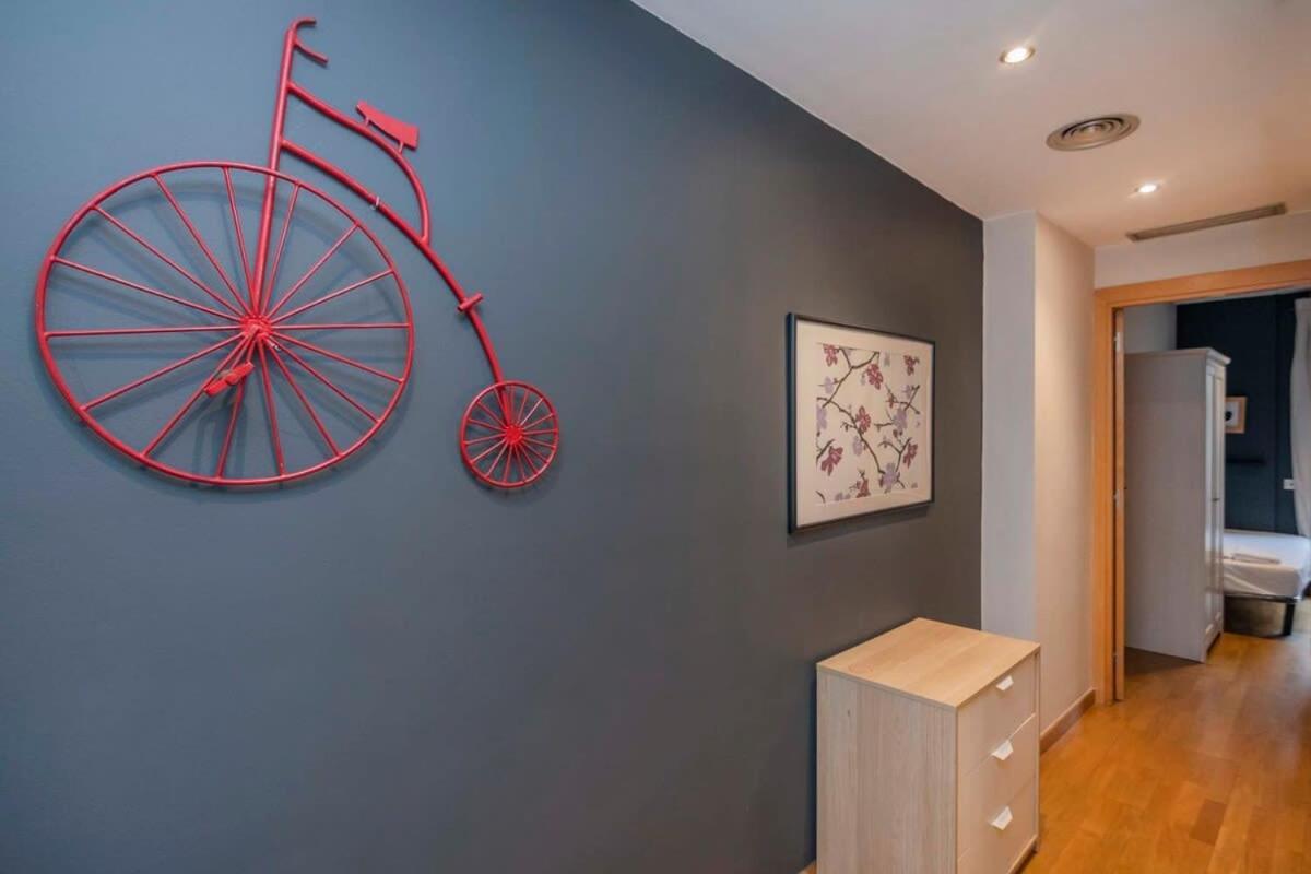 2 Bedroom Duplex With Balcony 4-3 Apartment Barcelona
